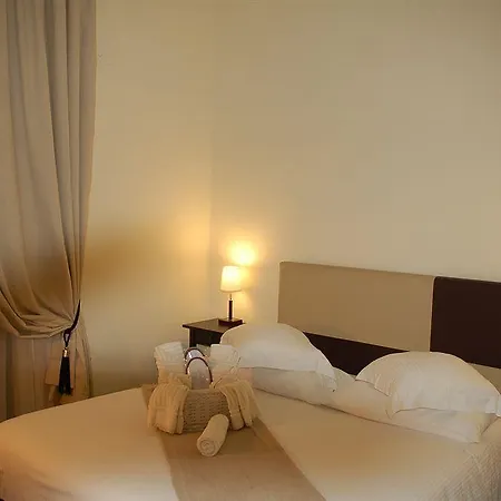 Plebiscito Apartment Naples
