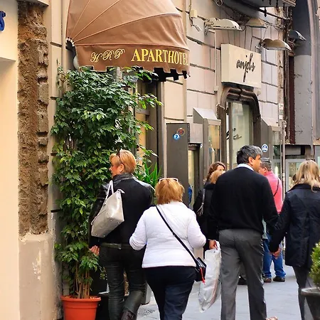 Plebiscito * Naples
