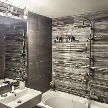 Plebiscito Appartement *